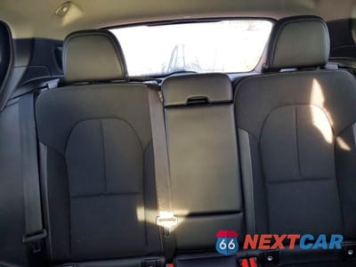 Zdjęcie 10 z 13 samochodu: 2020 VOLVO XC40 T5 MOMENTUM VIN:YV4162UK0L2278235 - miniatura