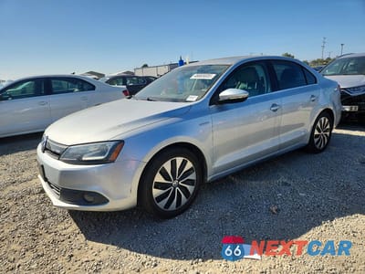 2014 VOLKSWAGEN JETTA HYBRID 3VW637AJ6EM266853 - główne zdjęcie licytacji z USA - miniatura