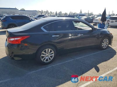 Trzecie zdjęcie samochodu z tyłu: 2016 NISSAN ALTIMA 2.5 S VIN:1N4AL3AP3GC235600 - miniatura