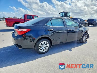 Trzecie zdjęcie samochodu z tyłu: 2018 TOYOTA COROLLA LE VIN:5YFBURHEXJP843387 - miniatura
