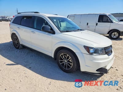 Czwarte zdjęcie samochodu z boku: 2018 DODGE JOURNEY SE VIN:3C4PDCAB0JT302042 - miniatura