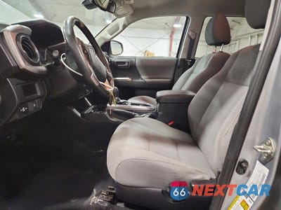 Zdjęcie 7 z 11 samochodu: 2019 TOYOTA TACOMA SR5 V6 VIN:3TMDZ5BNXKM074023 - miniatura