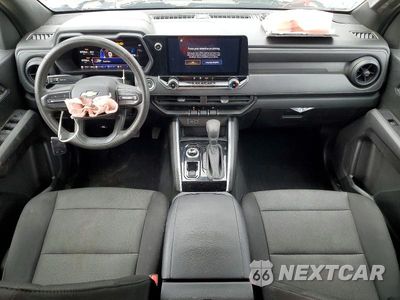 Zdjęcie 8 z 13 samochodu: 2024 CHEVROLET COLORADO VIN:1GCPTBEK6R1128701 - miniatura