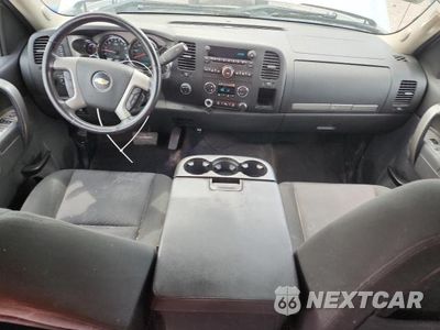 Zdjęcie 8 z 12 samochodu: 2013 CHEVROLET SILVERADO K1500 LT VIN:1GCRKSE77DZ402294 - miniatura