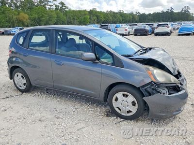 Czwarte zdjęcie samochodu z boku: 2013 HONDA FIT VIN:JHMGE8G31DC024308 - miniatura
