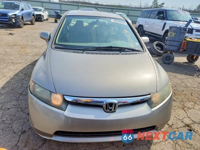 Piąte zdjęcie samochodu w środku: 2006 HONDA CIVIC LX VIN:2HGFA16526H502451 - miniatura