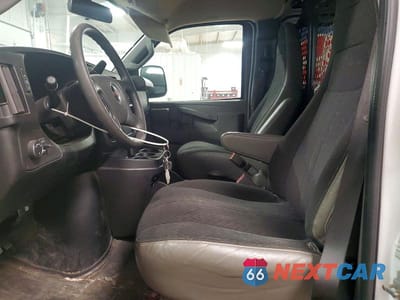 Zdjęcie 7 z 12 samochodu: 2018 GMC SAVANA 2500 DELIVERY VAN VIN:1GTW7AFG8J1910264 - miniatura