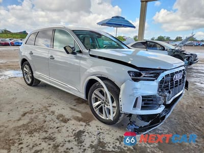 Czwarte zdjęcie samochodu z boku: 2024 AUDI Q7 PREMIUM VIN:WA1ACBF75RD007182 - miniatura