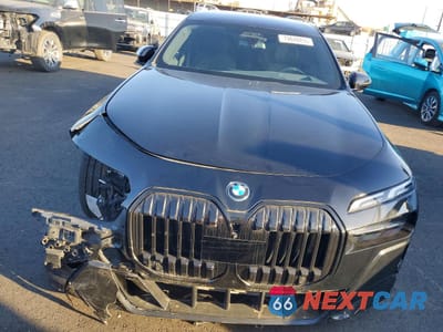 Piąte zdjęcie samochodu w środku: 2024 BMW I7 XDRIVE60 VIN:WBY53EJ00RCP54891 - miniatura