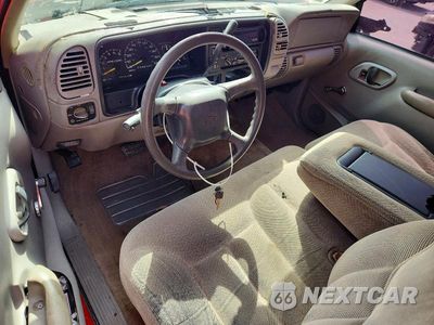Zdjęcie 8 z 11 samochodu: 1998 CHEVROLET GMT-400 C1500 VIN:1GCEC14W0WZ150048 - miniatura