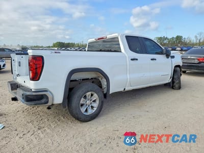 Trzecie zdjęcie samochodu z tyłu: 2025 GMC SIERRA K1500 VIN:1GTRUAED5SZ118363 - miniatura