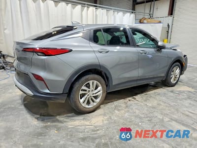 Trzecie zdjęcie samochodu z tyłu: 2024 BUICK ENVISTA PREFERRED VIN:KL47LAE24RB224096 - miniatura