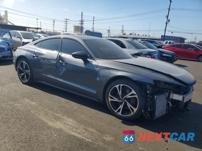 Czwarte zdjęcie samochodu z boku: 2023 AUDI E-TRON GT PREMIUM PLUS VIN:WAUCJBFW2P7005913 - miniatura