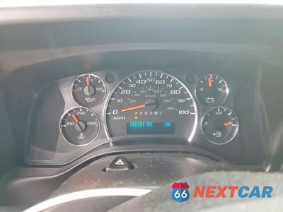 Zdjęcie 9 z 13 samochodu: 2019 CHEVROLET EXPRESS 2500 CARGO UTILITY / SERVICE VAN VIN:1GCWGAFP8K1224050 - miniatura