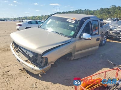 2002 CHEVROLET SILVERADO C1500 2GCEC19V121423176 - główne zdjęcie licytacji z USA - miniatura