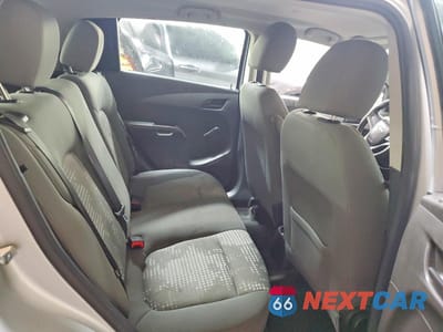 Zdjęcie 10 z 13 samochodu: 2019 CHEVROLET SONIC VIN:1G1JG6SB4K4144690 - miniatura