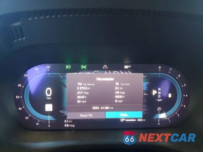 Zdjęcie 9 z 13 samochodu: 2022 VOLVO XC60 B5 MOMENTUM VIN:YV4L12RK3N1050500 - miniatura