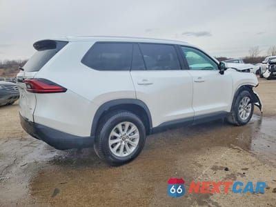 Trzecie zdjęcie samochodu z tyłu: 2026 TOYOTA GRAND HIGHLANDER XLE VIN:5TDAAAB50TS107700 - miniatura