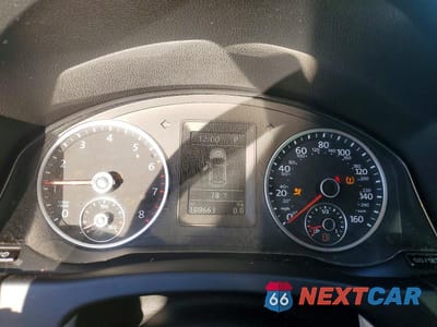 Zdjęcie 9 z 12 samochodu: 2016 VOLKSWAGEN TIGUAN S VIN:WVGAV7AX3GW596363 - miniatura