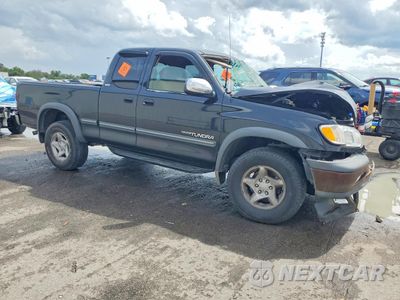 Czwarte zdjęcie samochodu z boku: 2000 TOYOTA TUNDRA SR5 VIN:5TBBT4412YS111127 - miniatura