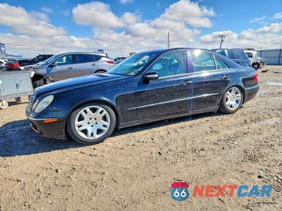 2003 MERCEDES-BENZ E 500 WDBUF70J93A133595 - główne zdjęcie licytacji z USA - miniatura