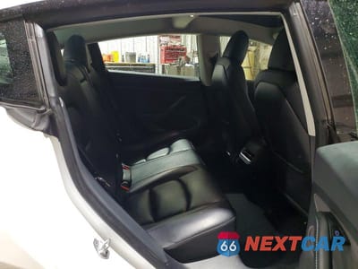 Zdjęcie 10 z 12 samochodu: 2022 TESLA MODEL 3 VIN:5YJ3E1EA2NF170410 - miniatura