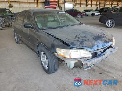 Czwarte zdjęcie samochodu z boku: 1998 HONDA ACCORD EX VIN:1HGCG1655WA061639 - miniatura