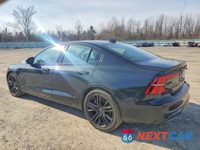 Drugie zdjęcie samochodu z przodu: 2024 VOLVO S60 PLUS VIN:7JRH60FH7RG282139 - miniatura