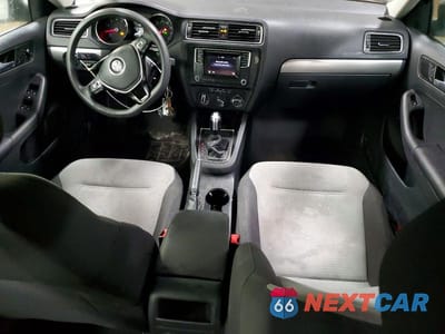 Zdjęcie 8 z 12 samochodu: 2017 VOLKSWAGEN JETTA S VIN:3VW2B7AJ2HM221589 - miniatura