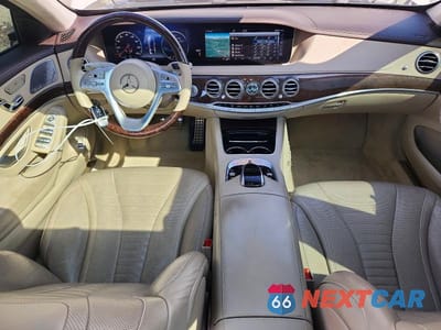 Zdjęcie 8 z 12 samochodu: 2019 MERCEDES-BENZ S 560 VIN:WDDUG8DB0KA453674 - miniatura