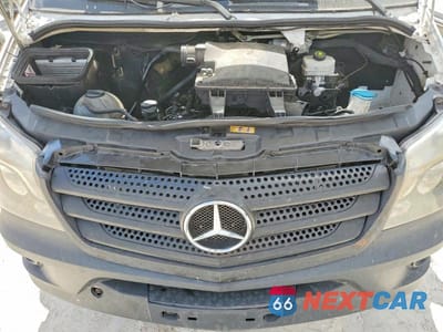 Zdjęcie 12 z 13 samochodu: 2014 MERCEDES BENZ SPRINTER 3500 DELIVERY VAN VIN:WD3PF4CC8E5910588 - miniatura