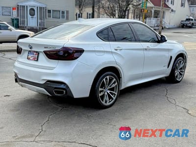Trzecie zdjęcie samochodu z tyłu: 2018 BMW X6 XDRIVE35I VIN:5UXKU2C52J0Z61909 - miniatura