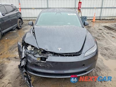 Piąte zdjęcie samochodu w środku: 2025 TESLA MODEL 3 VIN:5YJ3E1EA2SF916480 - miniatura