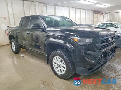 Czwarte zdjęcie samochodu z boku: 2024 TOYOTA TACOMA SR VIN:3TYLD5KNXRT010184 - miniatura