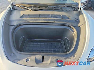 Zdjęcie 11 z 12 samochodu: 2022 TESLA MODEL Y VIN:7SAYGDEE2NF361123 - miniatura