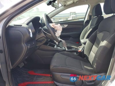 Zdjęcie 7 z 13 samochodu: 2024 KIA FORTE LXS VIN:3KPF24AD5RE760958 - miniatura