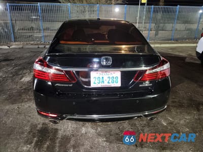 Zdjęcie 6 z 14 samochodu: 2017 HONDA ACCORD TOURING VIN:1HGCR3F9XHA036473 - miniatura