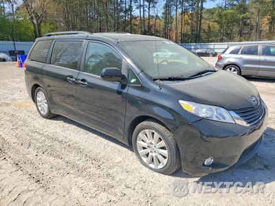 Czwarte zdjęcie samochodu z boku: 2014 TOYOTA SIENNA XLE 7-PASSENGER VIN:5TDDK3DCXES083992 - miniatura
