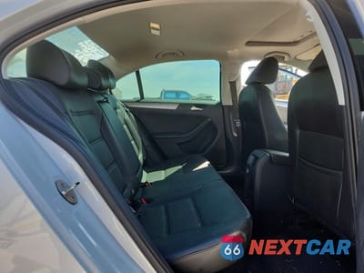 Zdjęcie 10 z 11 samochodu: 2017 VOLKSWAGEN JETTA SE VIN:3VWDB7AJ0HM412100 - miniatura