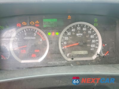 Zdjęcie 9 z 12 samochodu: 2020 ISUZU NPR HD FLATBED TRUCK VIN:JALC4W168L7009949 - miniatura