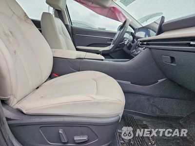 Zdjęcie 7 z 12 samochodu: 2025 HYUNDAI SONATA HYBRID LIMITED VIN:KMHL54JJ6SA122125 - miniatura