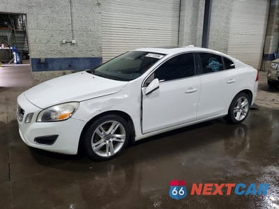 2014 VOLVO S60 T5 YV1612FS6E1287156 - główne zdjęcie licytacji z USA - miniatura