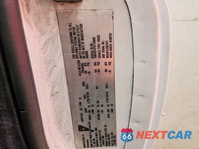 Zdjęcie 13 z 13 samochodu: 2005 CHEVROLET EXPRESS UTILITY / SERVICE TRUCK VIN:1GBJG31U751143665 - miniatura