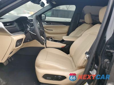 Zdjęcie 7 z 13 samochodu: 2025 JEEP GRAND CHEROKEE LIMITED VIN:1C4RJHBG9SC288714 - miniatura