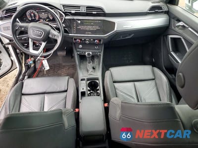Zdjęcie 8 z 11 samochodu: 2020 AUDI Q3 VIN:WA1EECF36L1081220 - miniatura