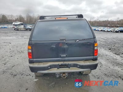 Zdjęcie 6 z 13 samochodu: 2006 CHEVROLET SUBURBAN K1500 VIN:3GNFK16Z96G107933 - miniatura