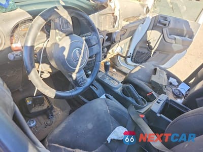 Zdjęcie 8 z 11 samochodu: 2017 JEEP WRANGLER UNLIMITED SPORT VIN:1C4BJWDG1HL664320 - miniatura