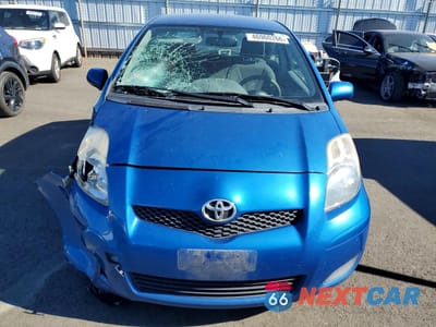 Piąte zdjęcie samochodu w środku: 2010 TOYOTA YARIS BASE VIN:JTDJT4K35A5297698 - miniatura
