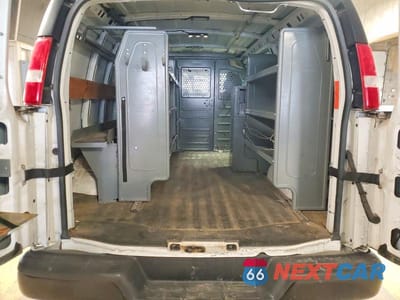 Zdjęcie 10 z 13 samochodu: 2016 CHEVROLET EXPRESS 2500 UTILITY / SERVICE VAN VIN:1GCWGAFFXG1146160 - miniatura