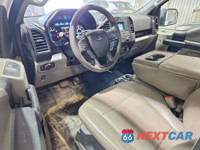 Zdjęcie 8 z 12 samochodu: 2019 FORD F150 VIN:1FTMF1CB5KKE89263 - miniatura